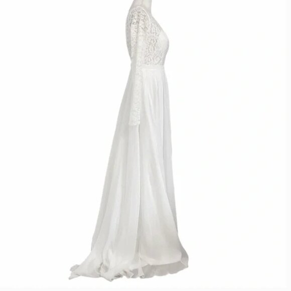 BRIDAL WHITE LACE LONG SLEEVE BACKLESS V-NECKLINE TRAINED WEDDING GOWN DRESS - Picture 3 of 9